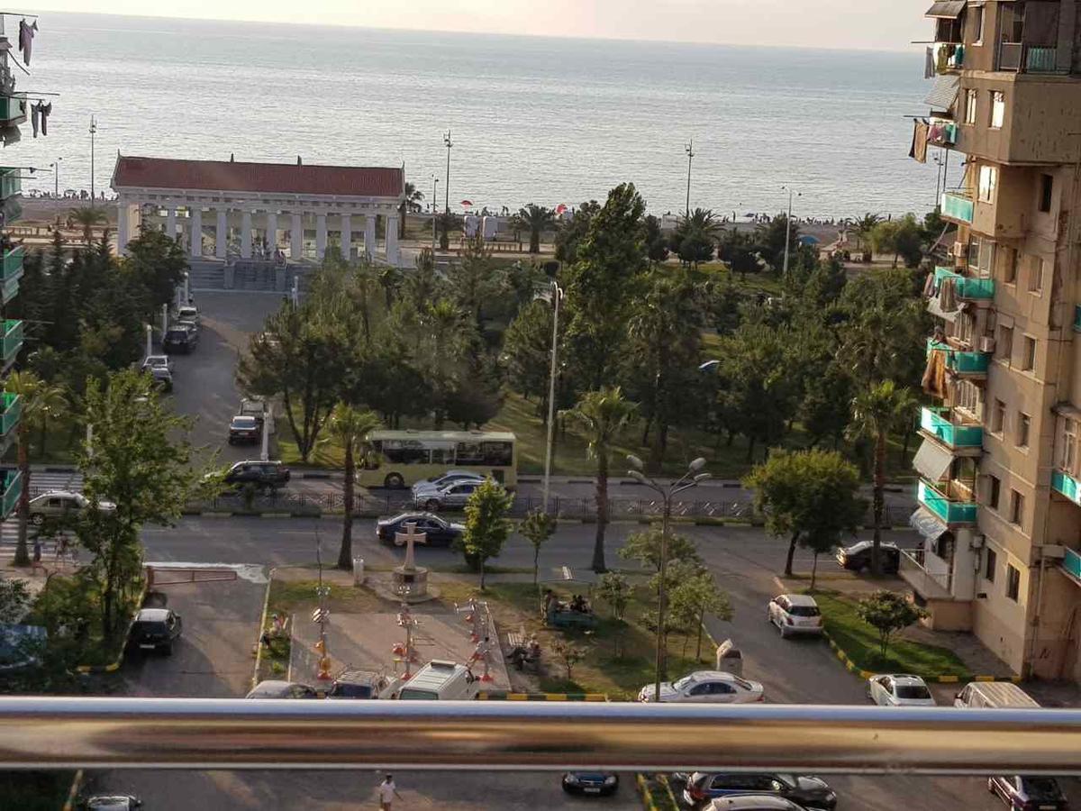 Apt Khimshiashvili 11 Lejlighed Batumi Eksteriør billede