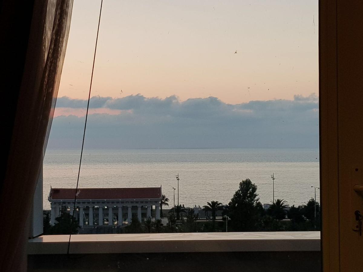Apt Khimshiashvili 11 Lejlighed Batumi Eksteriør billede